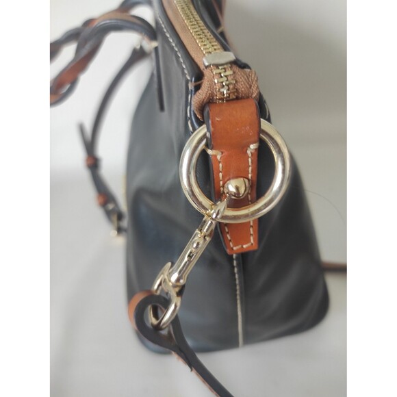 Dooney & Bourke Black Smooth Wexford Leather Heidi Small Satchel Crossbody - Picture 5 of 16